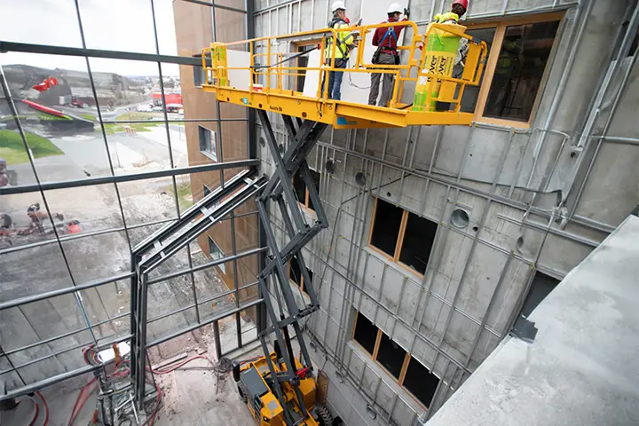 Lifts & Cranes